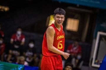 开云分部-王俊杰&amp;杨瀚森回归后中国男篮如何？解说：能赢日本 锋线厚度不错